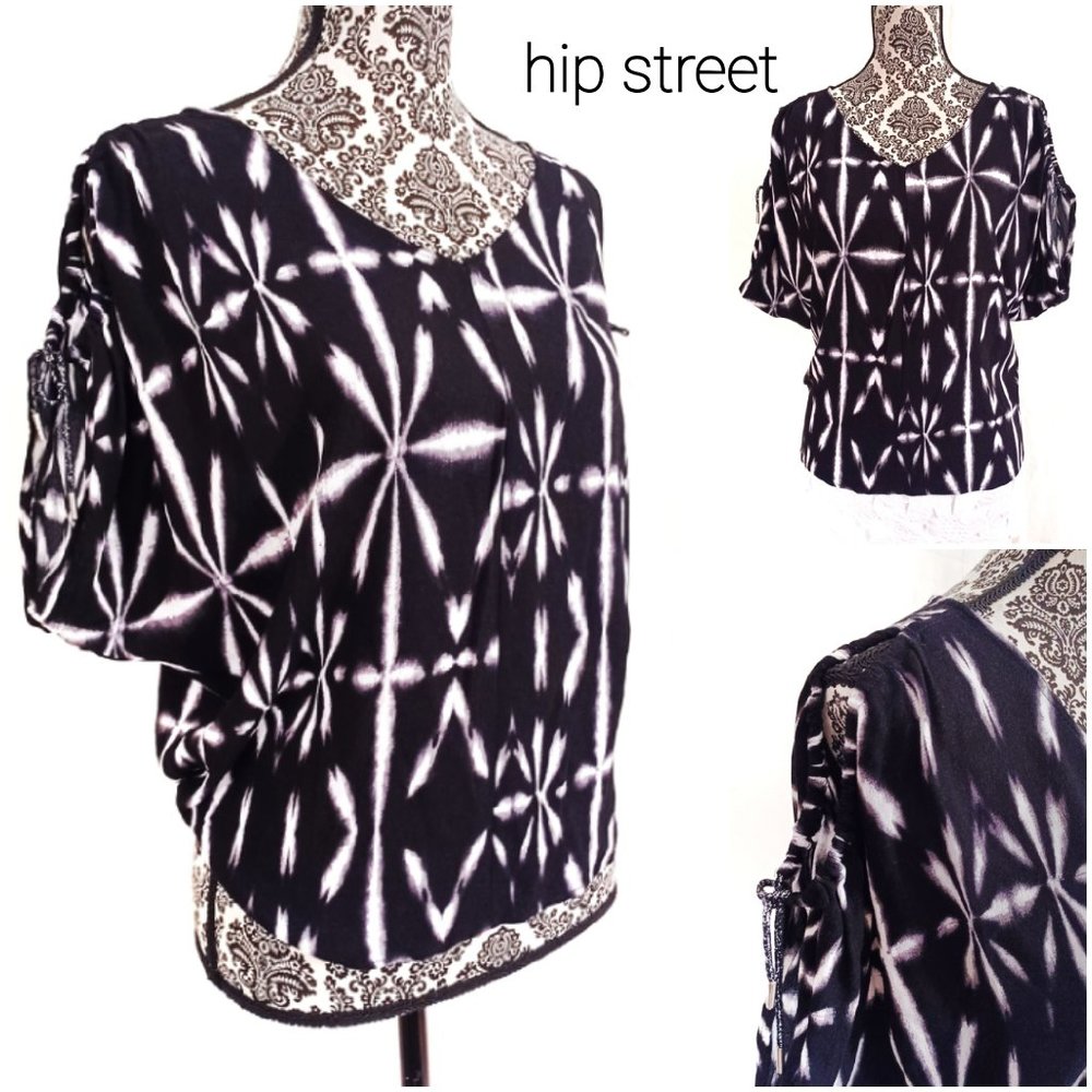 JUICY COUTURE Blouse Top Cold Shoulder Tribal Print Loose Short Tunic S